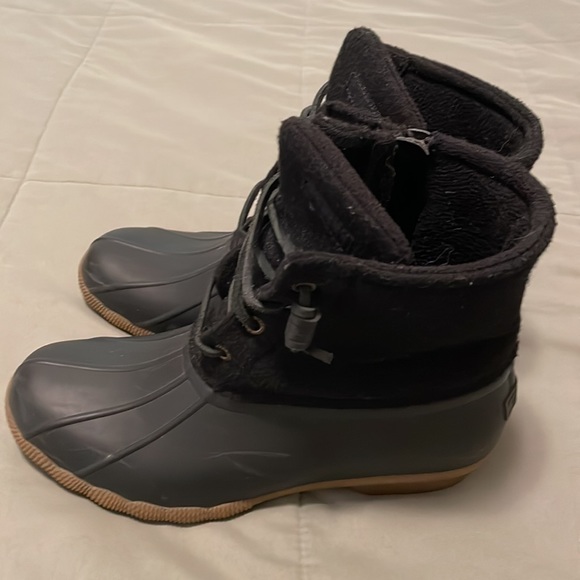 Sperry Saltwater black wool Duck Boot Women’s size 8.5 nice used condition - Picture 3 of 10
